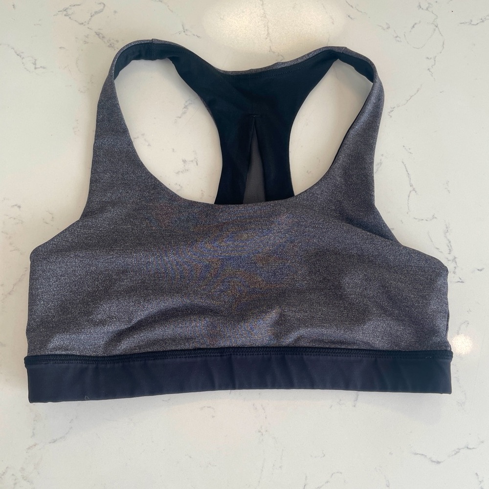 Lululemon grey/black sports bra